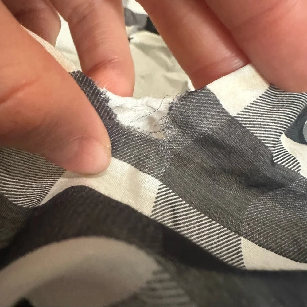 Madewell Bubble-Sleeve Top black white plaid